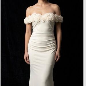 Chic Strapless Cream Dress with Floral Accents